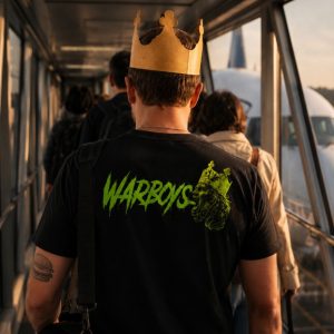 WARBOYS Burger Crown Tee